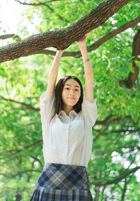 雏鸟幼儿小学生张婉莹,女大学生的沙龙室