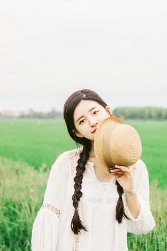 诱女偷伦初尝云雨H